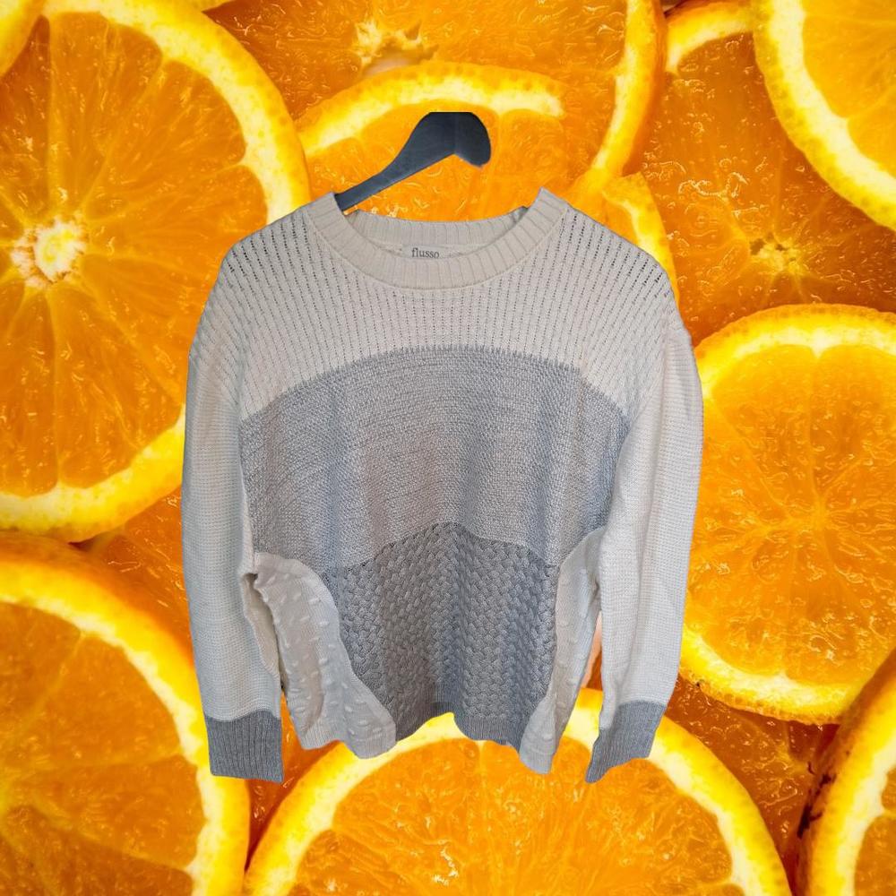 Flusso White and Gray Knit Sweater Size Large
